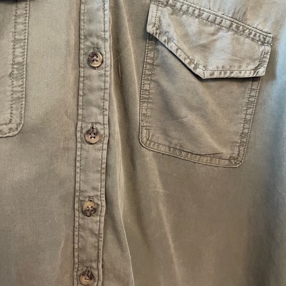 Green Abercrombie Button Up Blouse - Picture 4 of 7